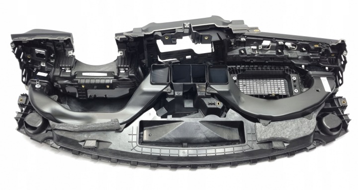 фото №15, Торпедо консоль чёрная audi q3 83a 83b857001 24a