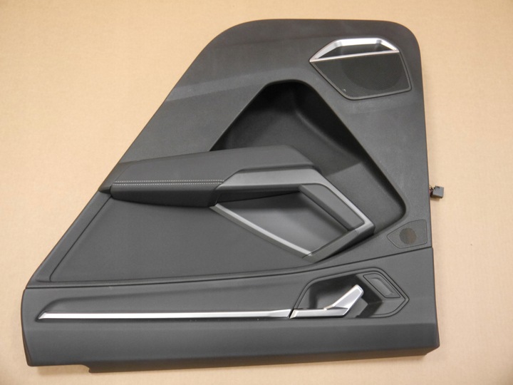 фото №1, Audi q3 83a боковина двері зад праві шкіра