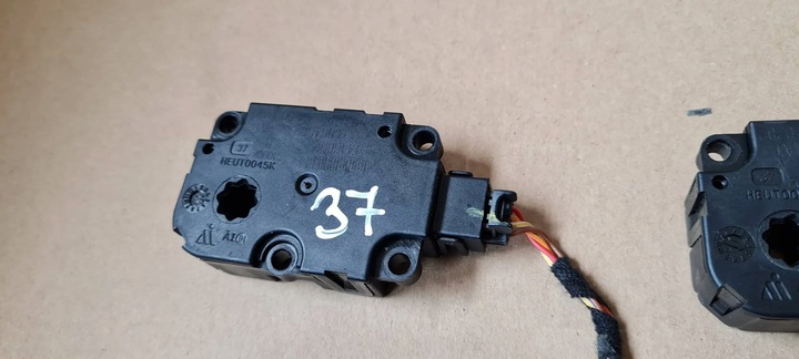 фото №10, Q7 4m ii моторчик нагревателя et416002 a5 8w a4 b9 8w