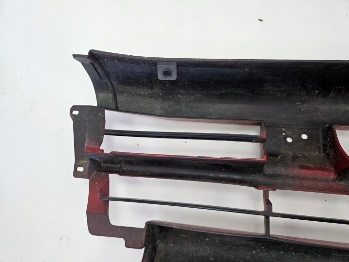 фото №14, Mitsubishi l200 ii 1996 - 2001 решётка средняя бампера перед mr144777