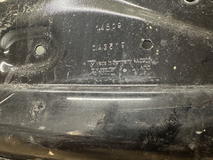 фото №9, Porsche taycan 9j1 двери левые зад задние 9j1833051`