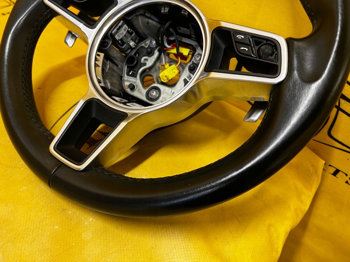 фото №8, Руль кожа мультифункция подрулевые рычаги лепестки porsche macan 95b