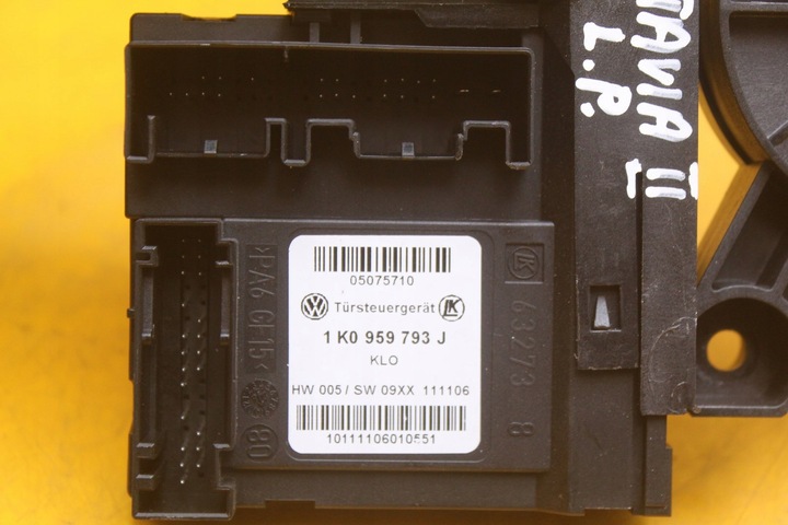 фото №10, Двигунчик блок керування скла лівий перед skoda octavia ii 1t0959701d 1k0959793j