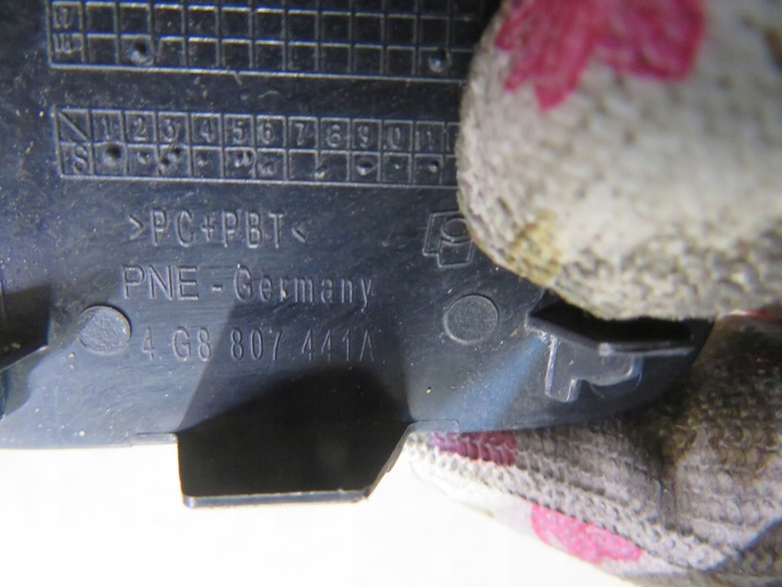 фото №5, Audi 4g8807441a заглушка вушка буксирування audi a7 4g8807441a
