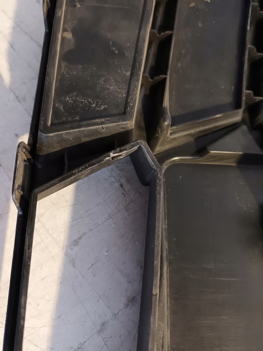 фото №7, Решітка решітка радіатора бампера hyundai i 20 iii