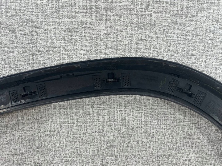 фото №11, Mercedes glb x247 amg 2019- молдинг крила права перед a2478859205