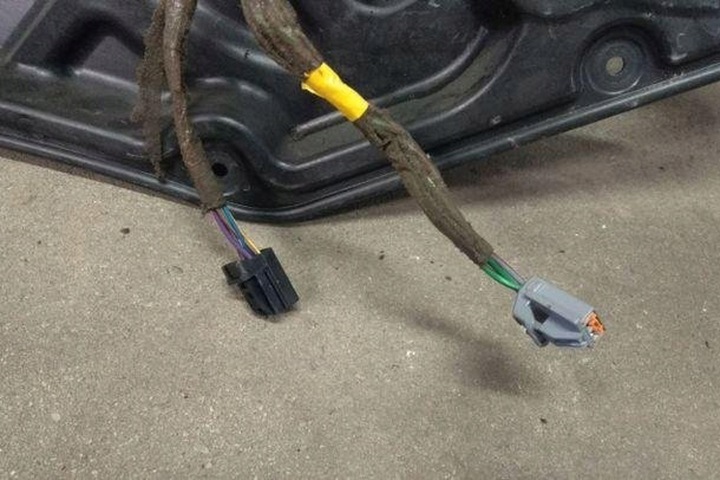 фото №8, Подъемник стекла задних левых дверь volvo v60 30784312 2.0l дизель 120kw