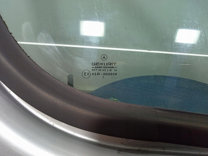 фото №6, Mercedes vaneo w414 01-05 дверь перед правое 9744