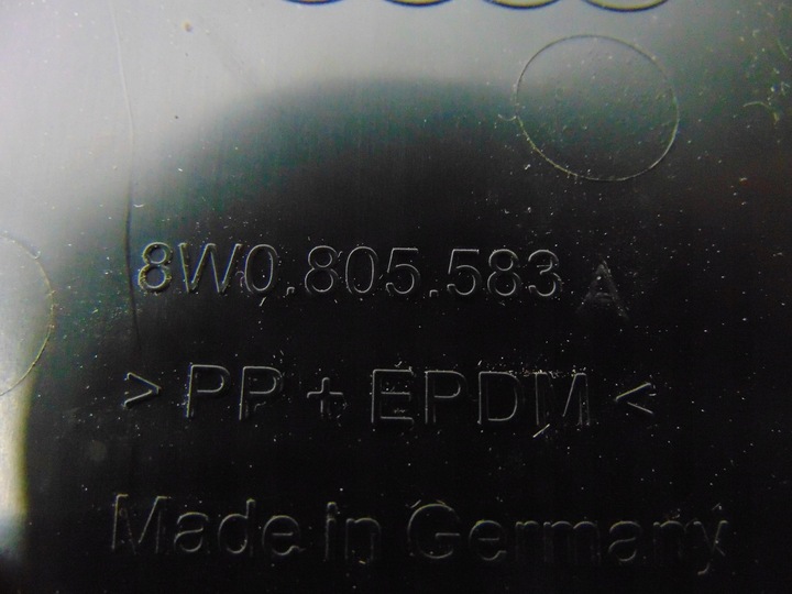 фото №6, Audi a4 b9 защита накладка подкрылки заглушка правая