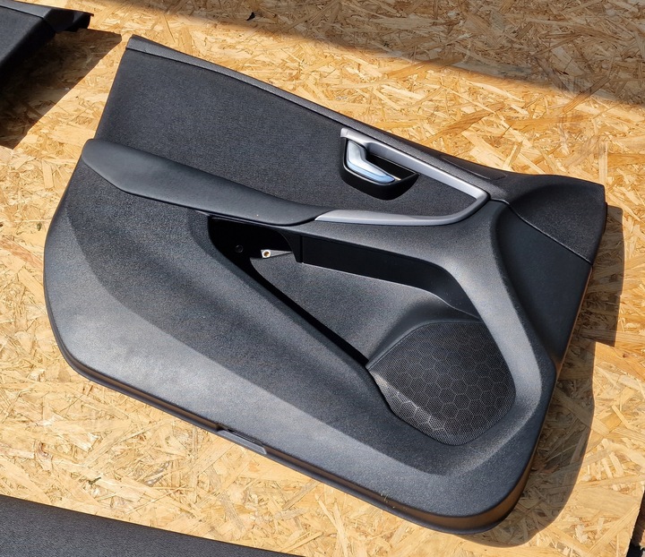 фото №12, Сиденья диван обшивки комплект volvo v40 ii 12-