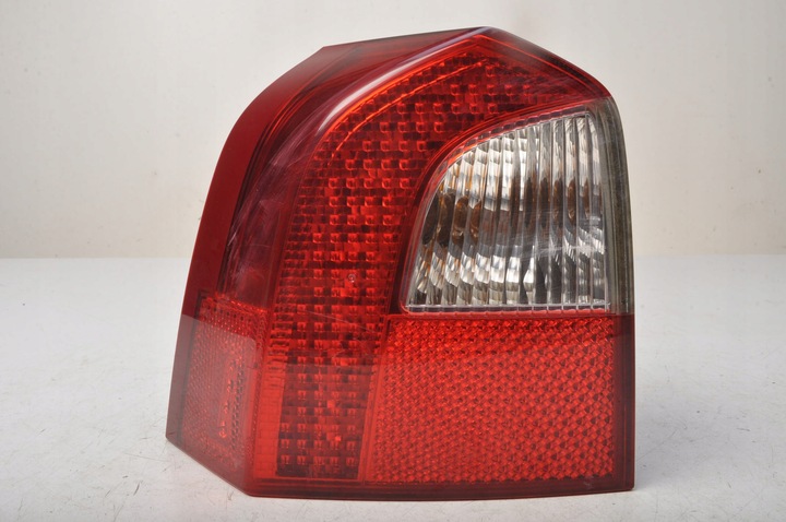 фото №1, Volvo v70 xc70 лампа левая задняя левый зад 30698983