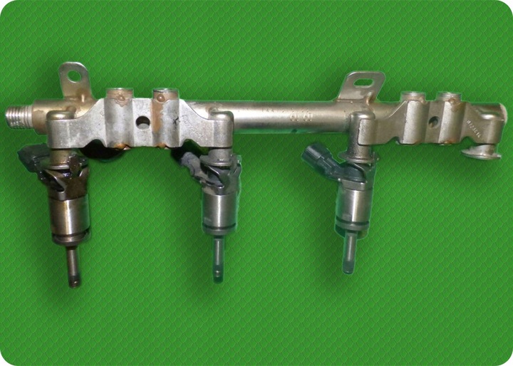 фото №1, 175204385r планка вприскувальний dacia duster 1.2 tce