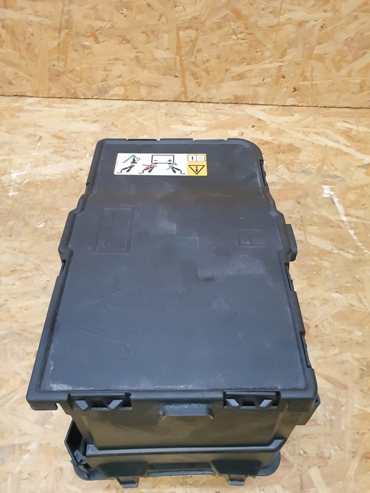 фото №6, Mercedes x клас w470 корпус акумулятора 64860 5xd0a