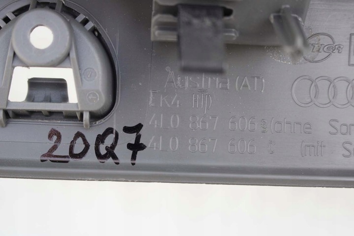 фото №9, Audi q7 боковина багажника + ролета 4l0867606b 4l0867606c 4l0867973e 4l086797