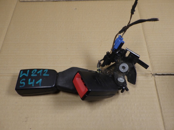 фото №1, Застёжки ремня mercedes a2128600469