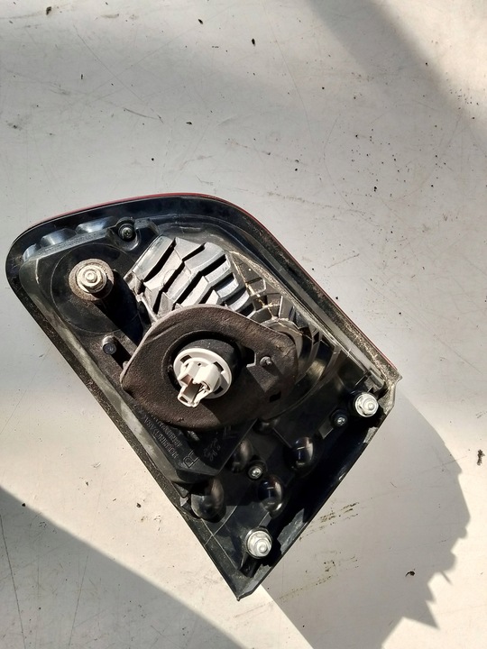 фото №3, Citroen c-crosser лампа праві зад w кришка багажника 1146380r