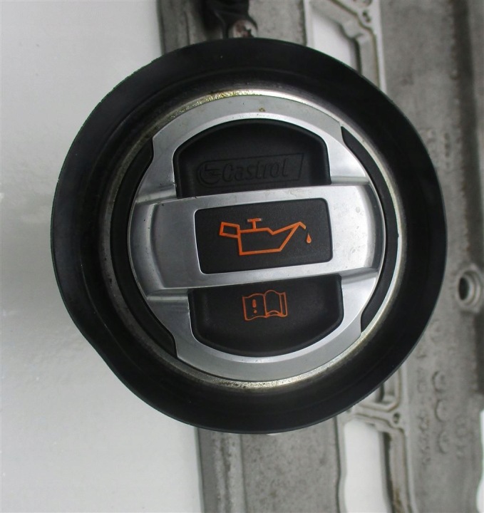 фото №5, Кришка клапанів p audi q7 6.0 tdi v12 05a103476d