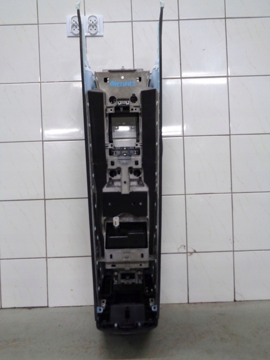 фото №10, Porsche cayenne ii 7p5 14r. туннель подлокотник