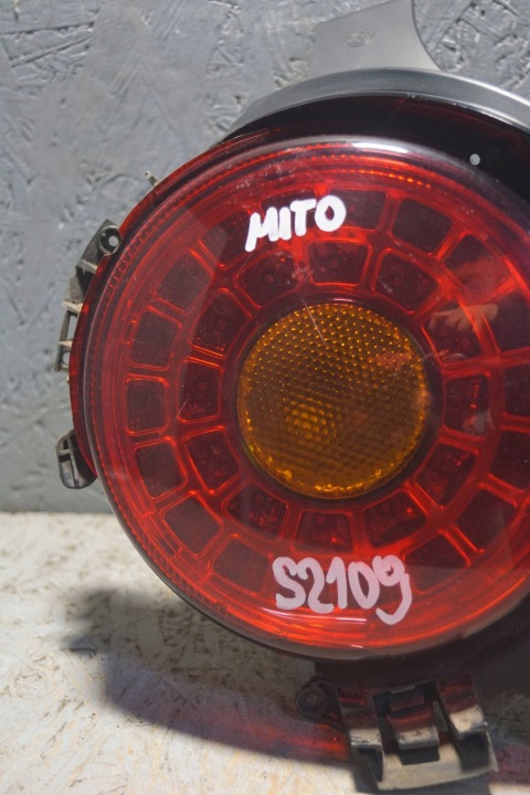 фото №9, Alfa romeo mito фара левое зад s2109