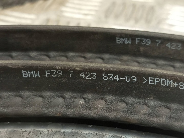 фото №12, Bmw (oem) 7423834 x2 f39 ущільнювач кришки кришки багажника