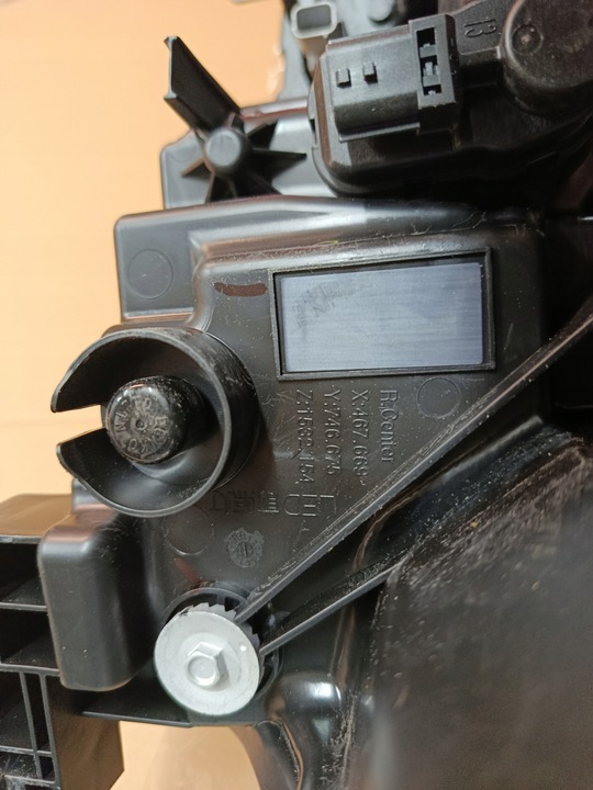 фото №10, Toyota corolla cross лампа правая перед европа оригинал