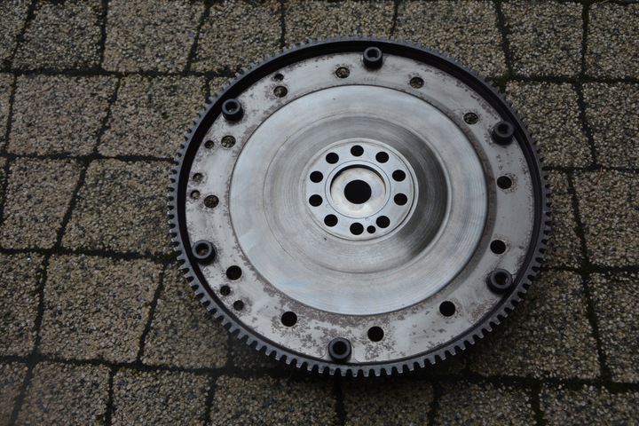 фото №14, Audi a4 a5 a6 a7 a8 q7 колесо маховики 06e105323t