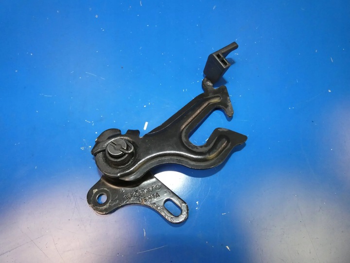 фото №2, Volvo v40 ii замок капота засов ручка