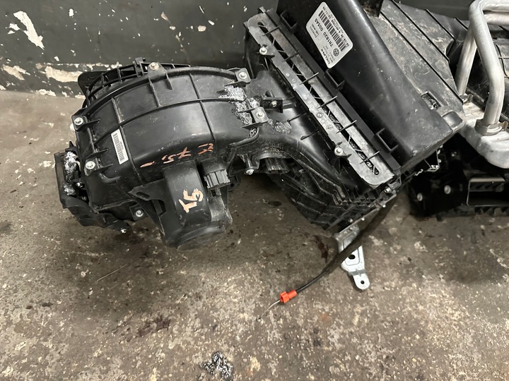 фото №12, Отопитель комплектная vw t5 eu caravelle 7h1820005as