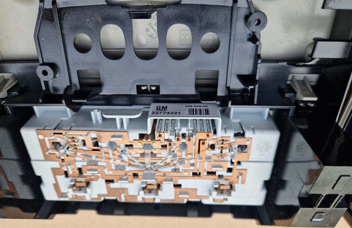 фото №6, Opel astra j 4 iv лампа внутренняя освещение