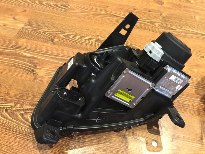 фото №8, Jeep grand cherokee wk2 ксенон 12 13 лампа европа оригинал лампы номер 52 43