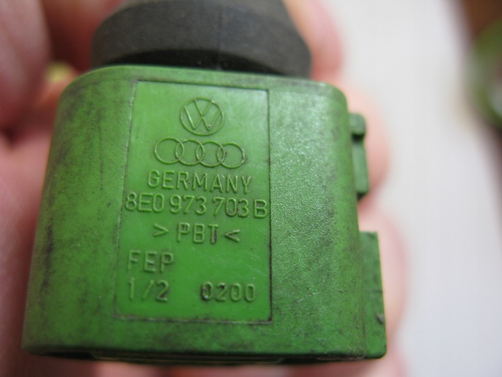 фото №5, Audi skoda seat разъём штекер соединитель 8e0973703b