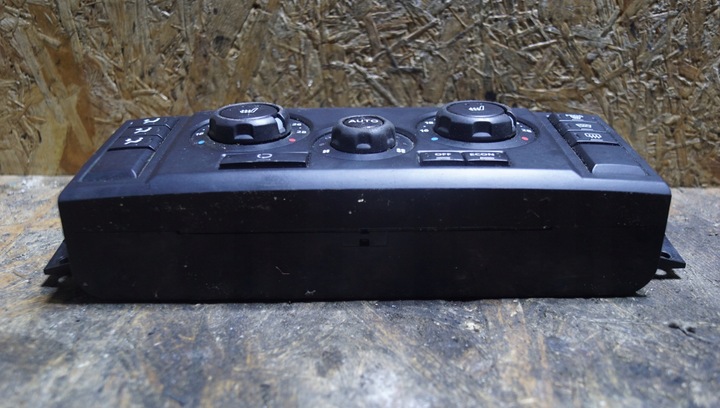 фото №8, Range rover l320 sport панель кондиционера