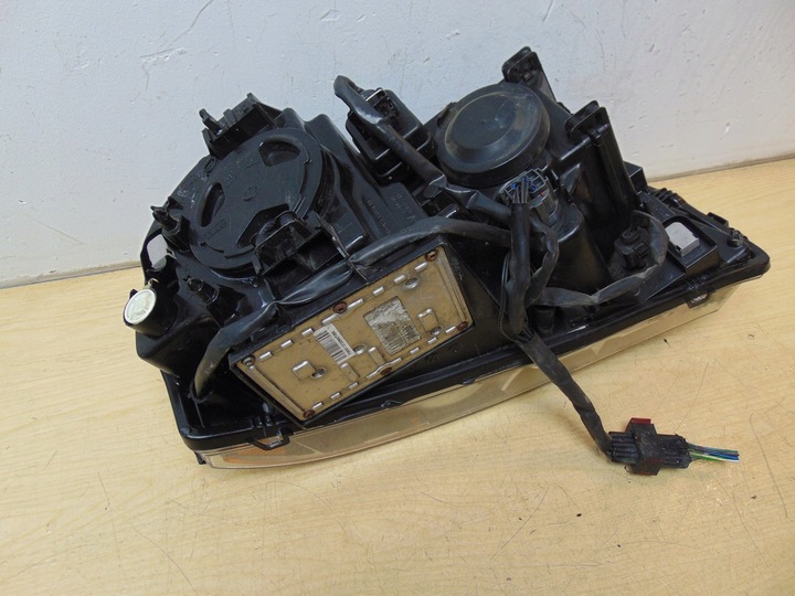 фото №12, Лампа ліва перед ксенон volvo xc90 89007593