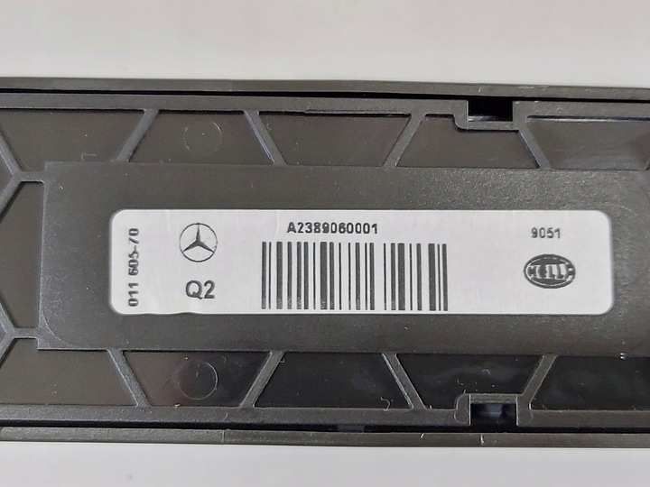 фото №5, C-klasa w205 лампа освітлення кабіни 2szt amg 18r.