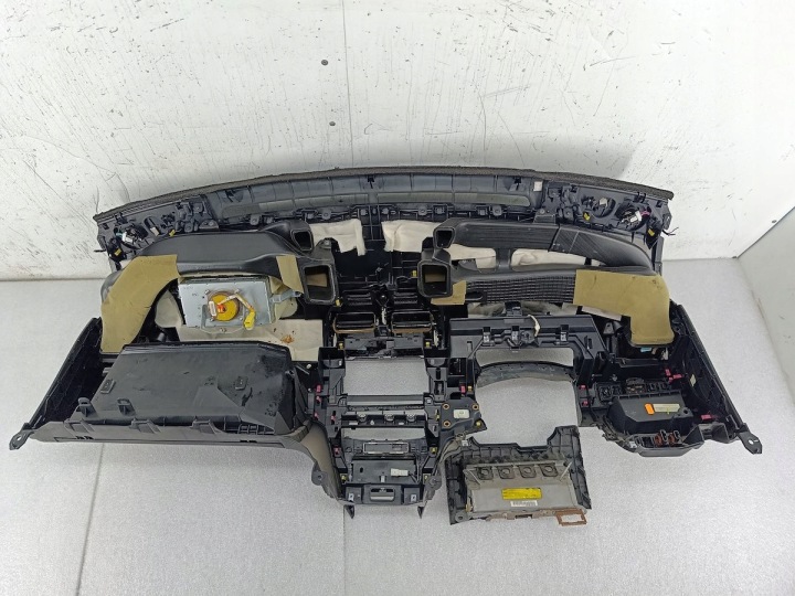 фото №14, Торпедо раздаточная подушки датчик ремни toyota avensis iii t27 89170-20270