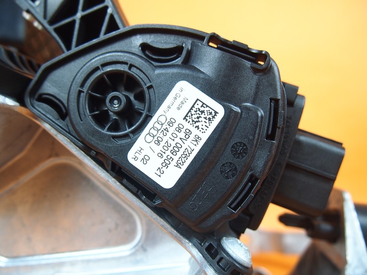 фото №9, Audi a5 8t педалі gaz гальмо каркас dsg комплект 8k1721117 / 8k1723523a