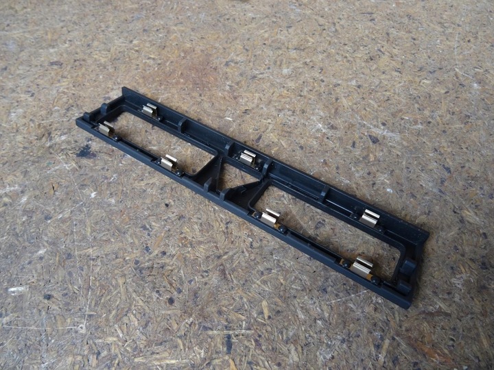 фото №13, Audi a3 8p 03-08 рамка панель консоли средней 2din 8p0863321c