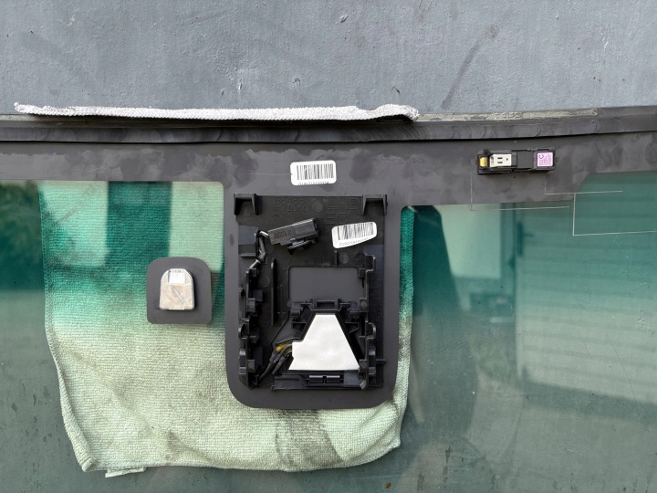 фото №8, Toyota hilux 2016- скло лобове 86465 71040 43r-010398