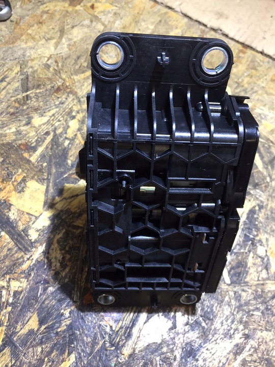 фото №11, Audi a8 d4 домкрат изменения коробки передач 4h2927731a