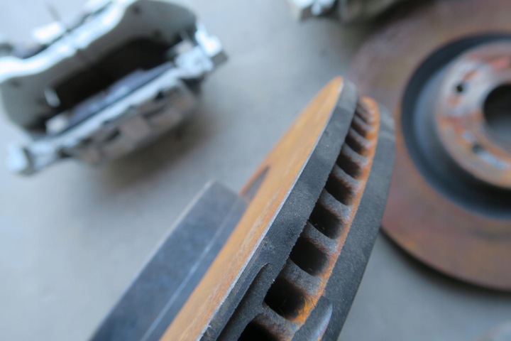 фото №5, Ford kuga mk3 2.5 phev затискачі диски гальмівні