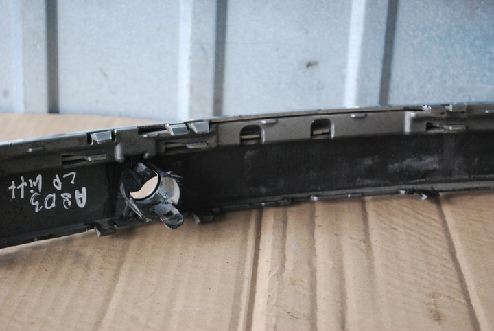 фото №15, Планка бампера правий перед a8 d3 рестайлінг 4e0807224ab