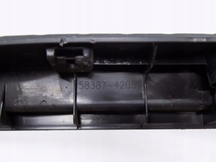 фото №5, Toyota rav4 iii 5d защита ремня заднего 58387-42050
