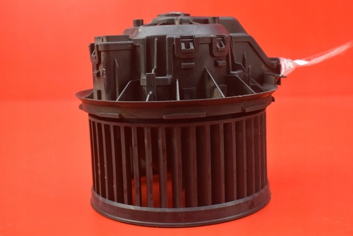 фото №5, Воздуходувка вентилятор воздуховод eu 0130115551 ford fiesta mk7 08-17