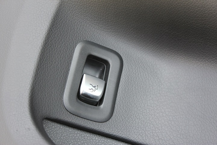 фото №9, Обшивки дверь mercedes c-klasa glc wer. английская