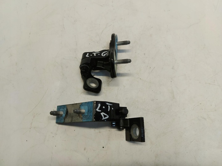 фото №1, Mercedes gla 250e рестайлінг ii h247 петля двері лівий зад верх dół