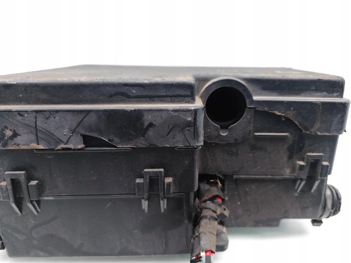 фото №10, Ford focus рамка / модуль предохранителей 1.6 ecoboost бензин 110kw 150 hp