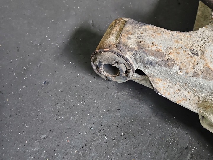 фото №4, Задня балка вісь зад daewoo nexia