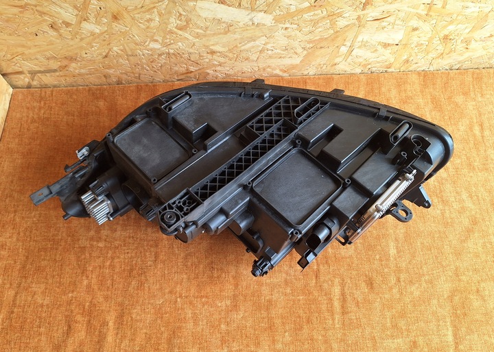 фото №11, Vw tiguan 2 ii 5nb рестайлінг iq повний led лампа права 5nb941082g комплектна