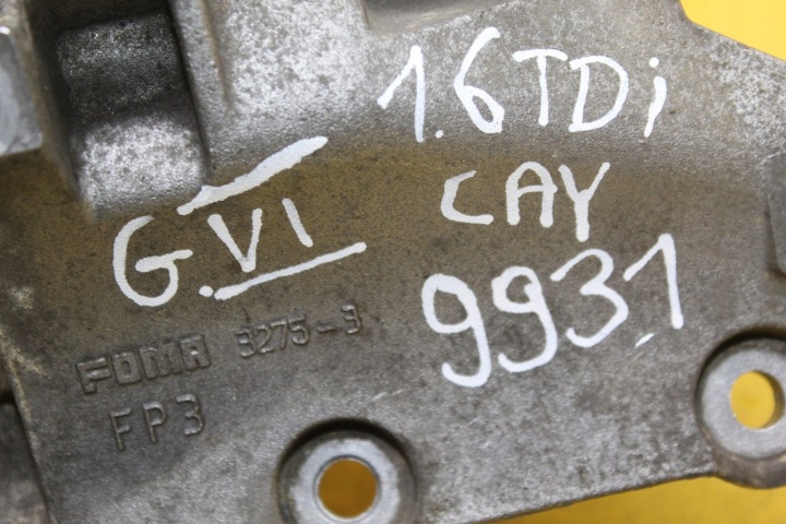 фото №8, Кронштейн генератора 03l903143k golf vi 1.6 tdi