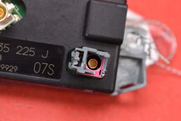 фото №9, Усилитель антенны 8t0035225j audi a5 8t 07-11